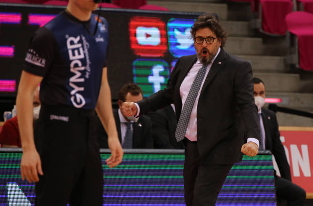 本场比赛又 本场比赛又