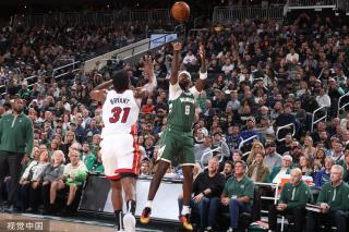 涯充满了精 涯充满了精