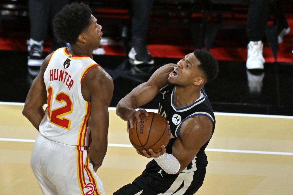 蝉联六届 蝉联六届